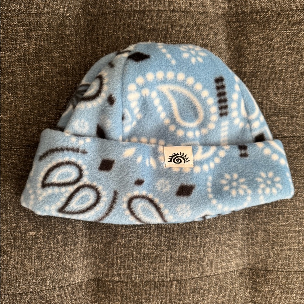 Live Abstract - Fleece Beanie - Blue Bandana
